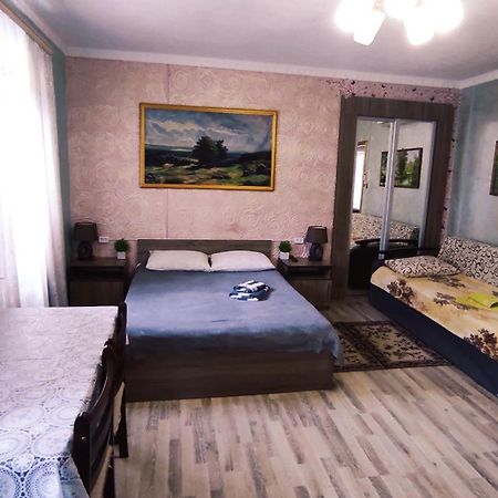 Hotel Міні Квартал Yahotyn Exterior foto